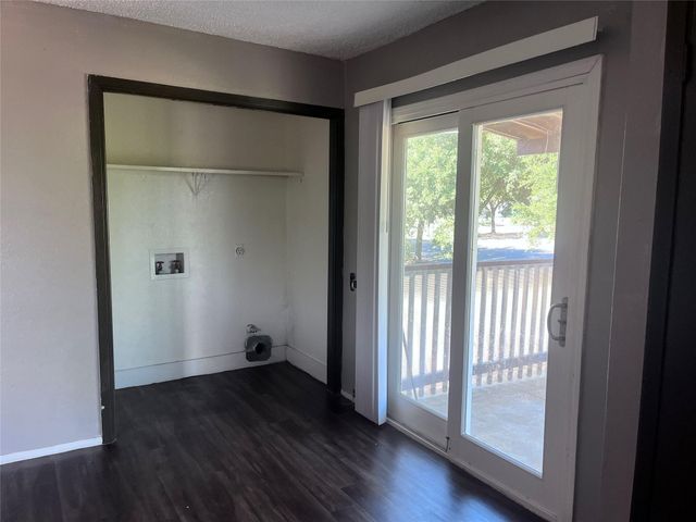 4910 Pepper LN D, Austin, TX 78744