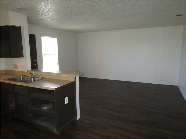 4910 Pepper LN D, Austin, TX 78744