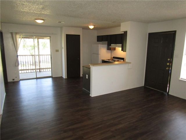 4910 Pepper LN D, Austin, TX 78744