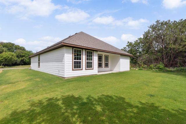 5716 Belaire Circle, Granbury, TX 76048