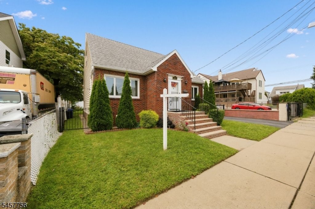 258 E 22Nd St, Paterson City, NJ 07514 — photo 3