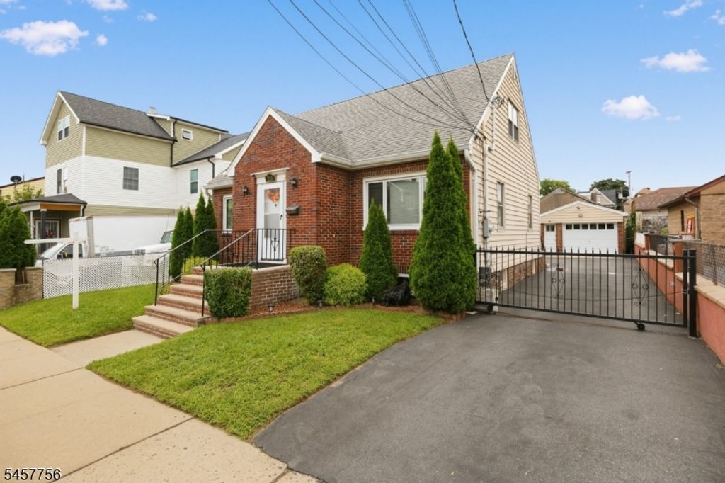 258 E 22Nd St, Paterson City, NJ 07514 — photo 4