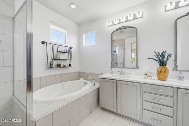 5819 S WILSON Way, Gilbert, AZ 85298