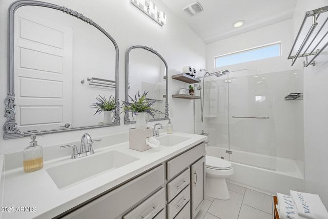 5819 S WILSON Way, Gilbert, AZ 85298