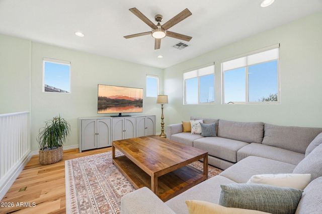 5819 S WILSON Way, Gilbert, AZ 85298