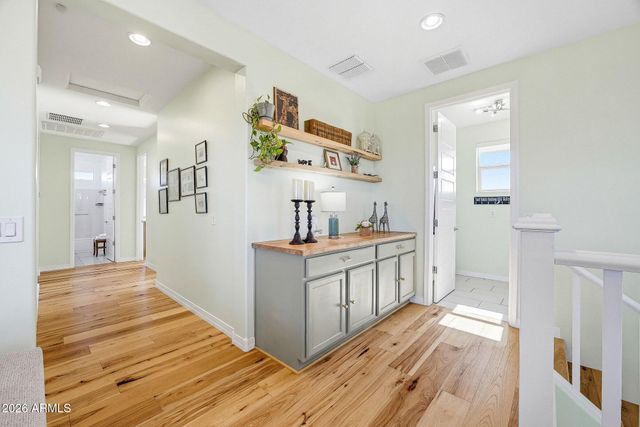 5819 S WILSON Way, Gilbert, AZ 85298