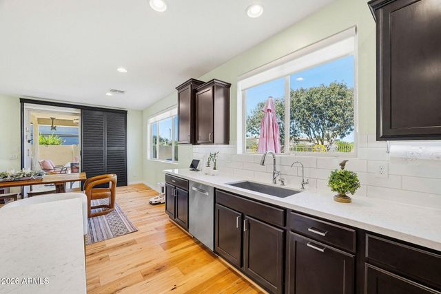 5819 S WILSON Way, Gilbert, AZ 85298