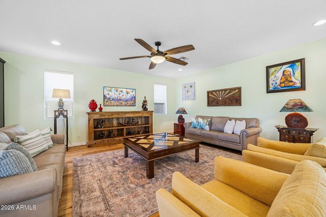 5819 S WILSON Way, Gilbert, AZ 85298