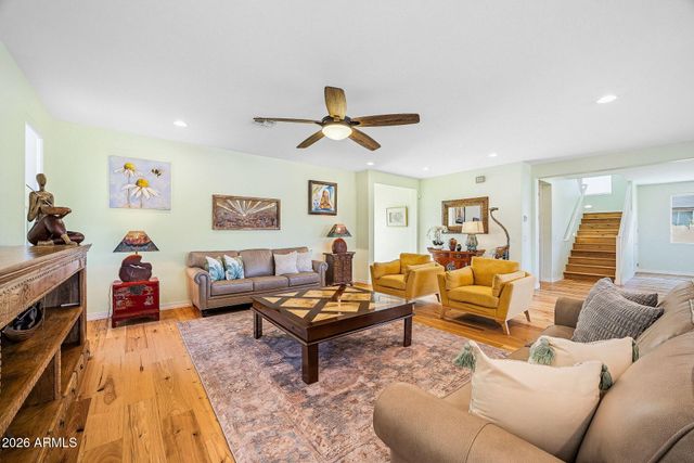 5819 S WILSON Way, Gilbert, AZ 85298