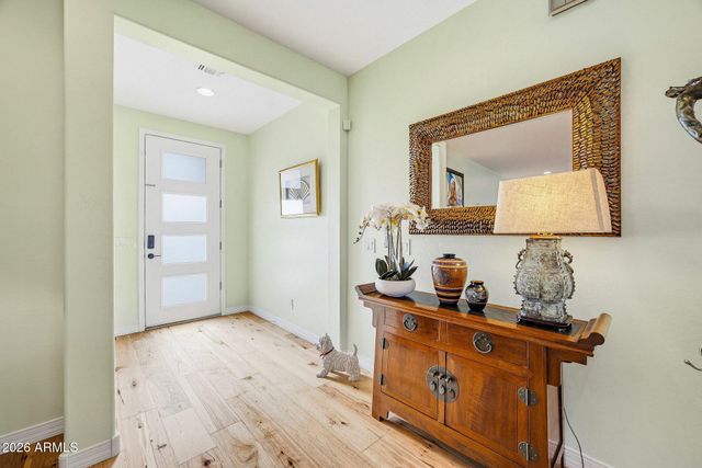 5819 S WILSON Way, Gilbert, AZ 85298