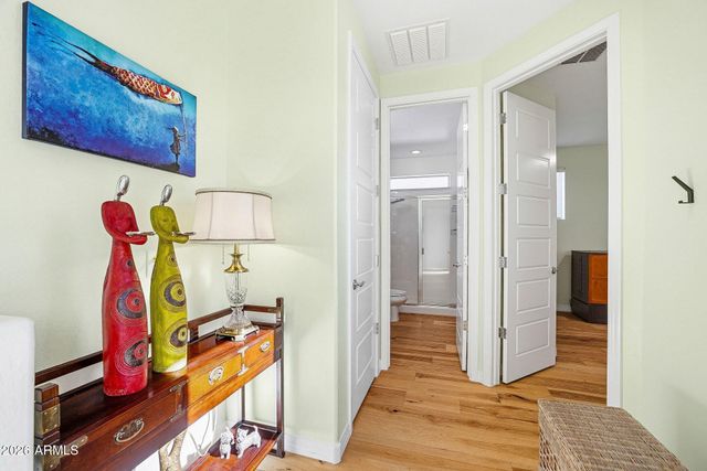 5819 S WILSON Way, Gilbert, AZ 85298