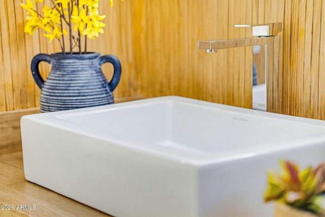 5819 S WILSON Way, Gilbert, AZ 85298