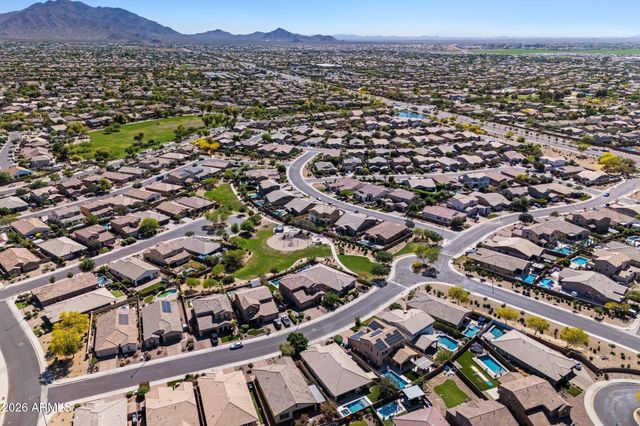 5819 S WILSON Way, Gilbert, AZ 85298