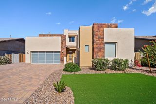 5819 S WILSON Way, Gilbert, AZ 85298