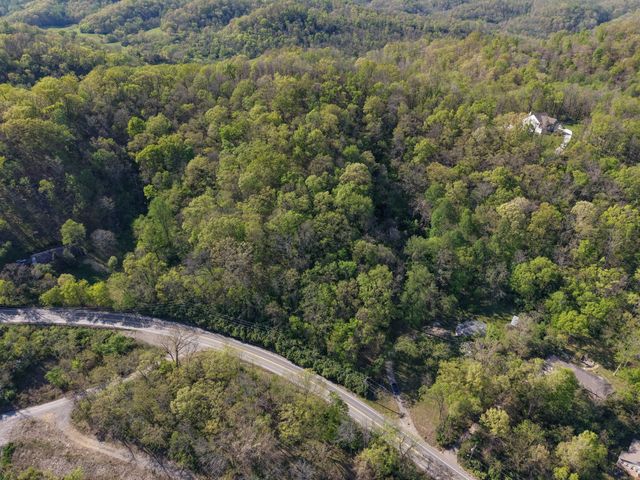 7680 Charlotte Pike, Nashville, TN 37209