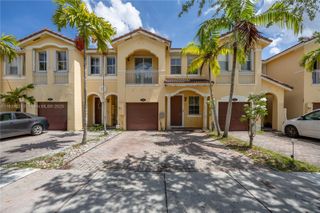 15057 SW 9th Ter, Miami, FL 33194