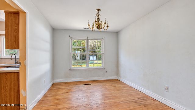 40 Newport Drive, Manalapan, NJ 07726