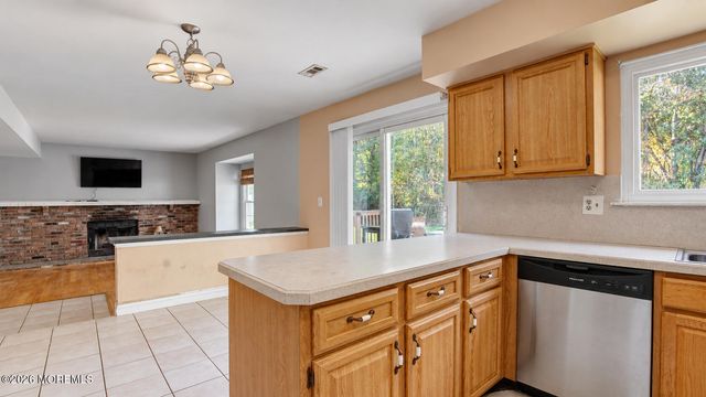 40 Newport Drive, Manalapan, NJ 07726