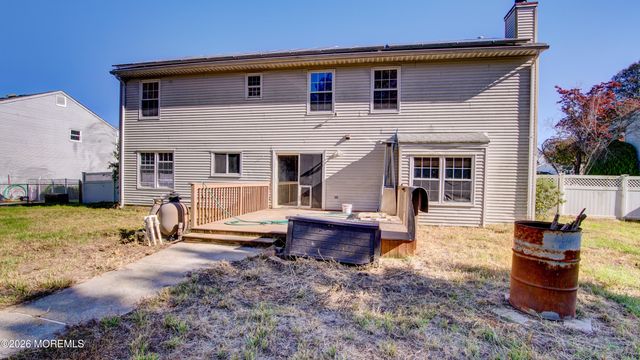 40 Newport Drive, Manalapan, NJ 07726
