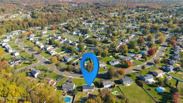 40 Newport Drive, Manalapan, NJ 07726