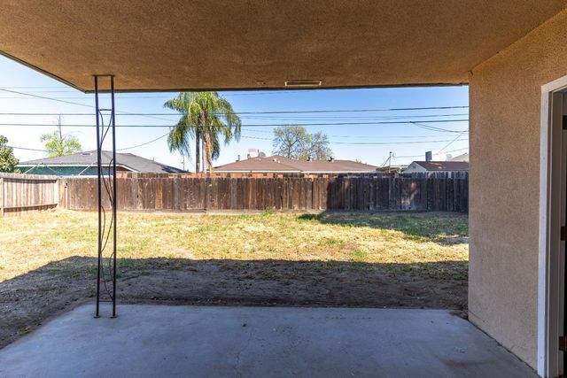 3605 E Cortland Avenue, Fresno, CA 93726