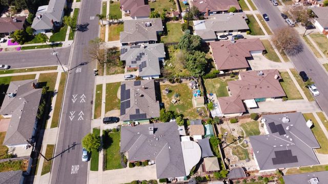 3605 E Cortland Avenue, Fresno, CA 93726