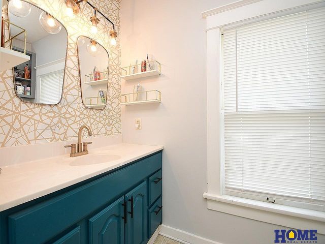 735 S 29th Street, Lincoln, NE 68510