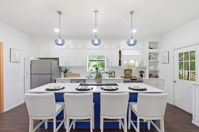 1913 W Arbor Rose Drive, Grand Prairie, TX 75050