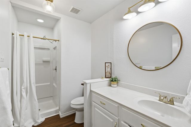 1913 W Arbor Rose Drive, Grand Prairie, TX 75050