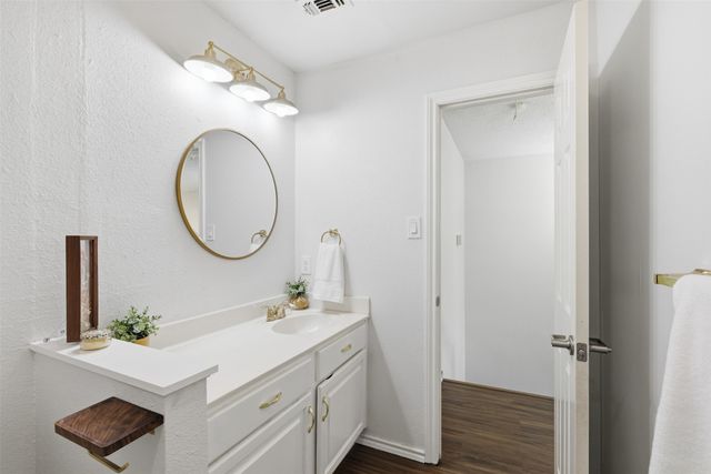 1913 W Arbor Rose Drive, Grand Prairie, TX 75050