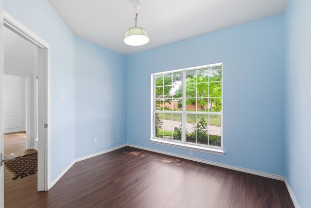 1913 W Arbor Rose Drive, Grand Prairie, TX 75050