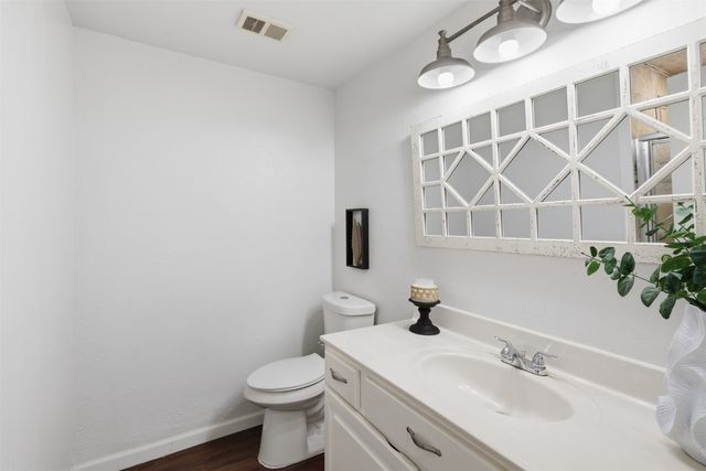 1913 W Arbor Rose Drive, Grand Prairie, TX 75050