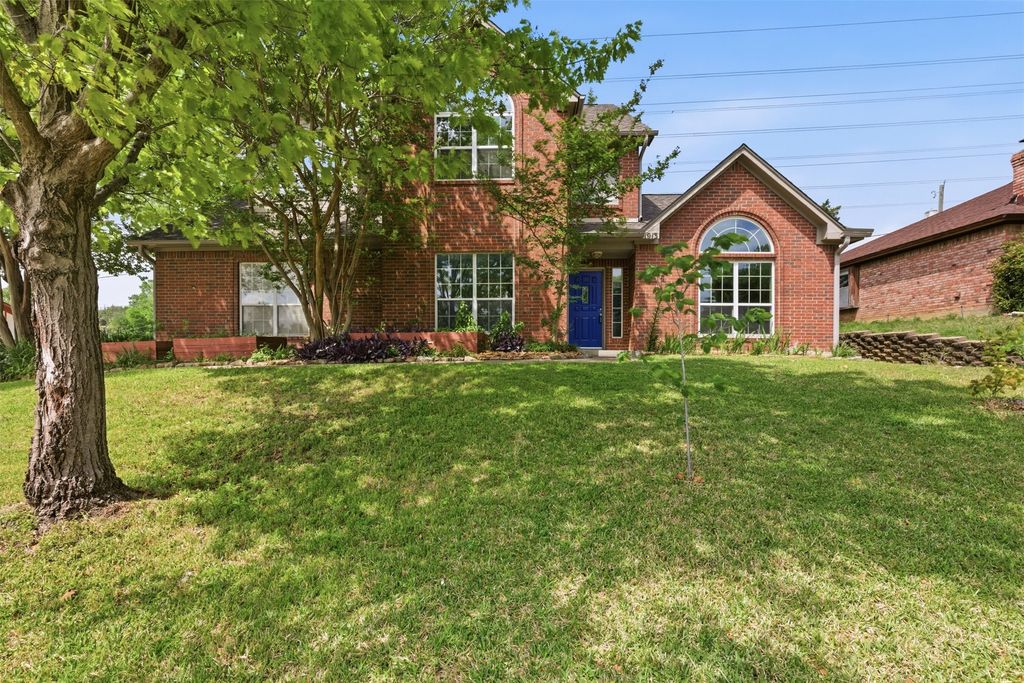 1913 W Arbor Rose Drive, Grand Prairie, TX 75050