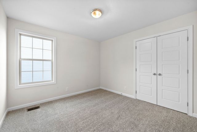 333 Tisha Ct, Clarksville, TN 37042