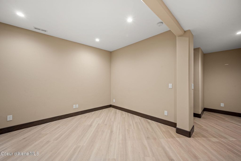 500 S Dollar ST, Coeur d'Alene, ID 83814 photo 28