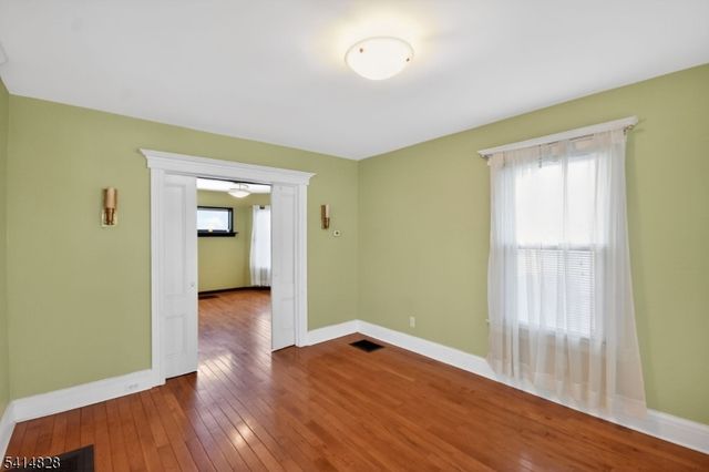 962 W 6Th St, Plainfield City, NJ 07063