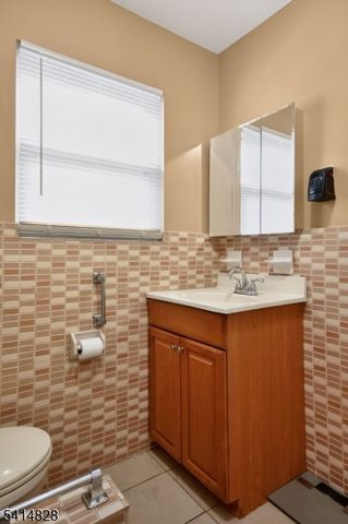 962 W 6Th St, Plainfield City, NJ 07063