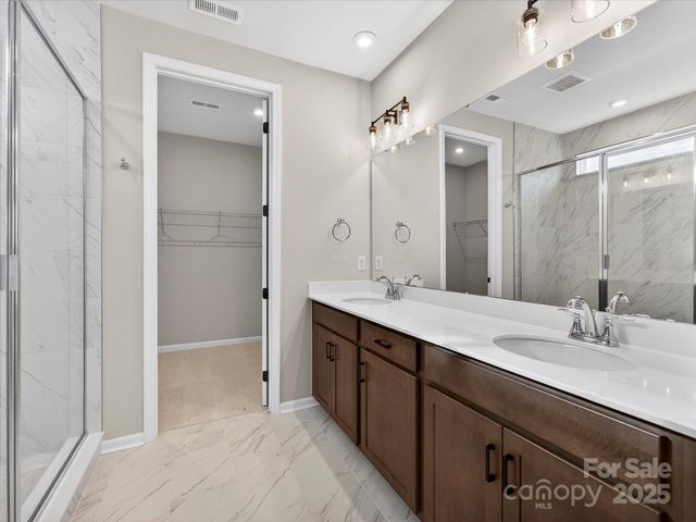 1343 Sandstar Lane, Charlotte, NC 28226