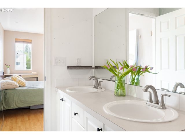 4083 Sw 182ND Pl, Beaverton, OR 97078