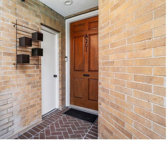 5200 Weslayan Street A201, Houston, TX 77005