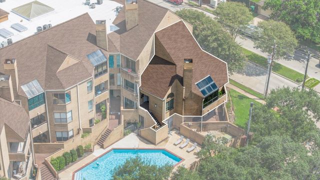 5200 Weslayan Street A201, Houston, TX 77005
