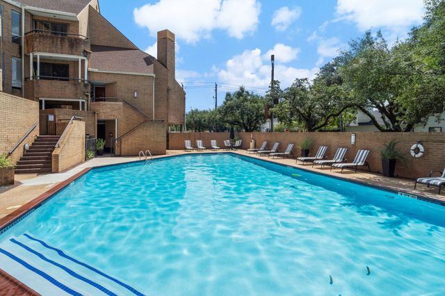5200 Weslayan Street A201, Houston, TX 77005