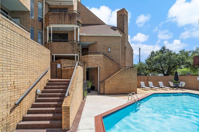 5200 Weslayan Street A201, Houston, TX 77005