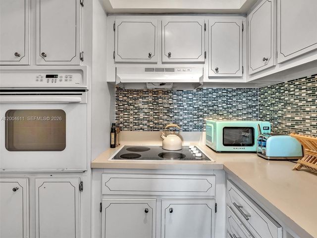 1200 West Ave 305, Miami Beach, FL 33139