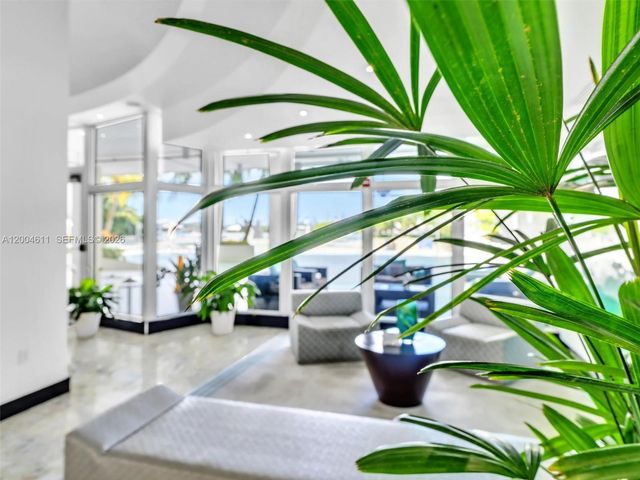 1200 West Ave 305, Miami Beach, FL 33139