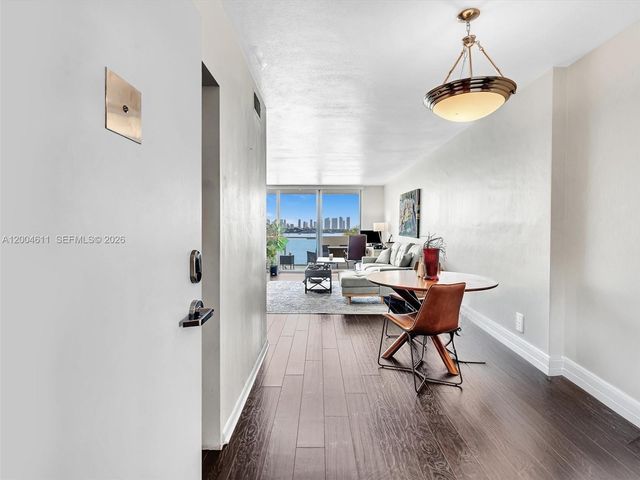 1200 West Ave 305, Miami Beach, FL 33139