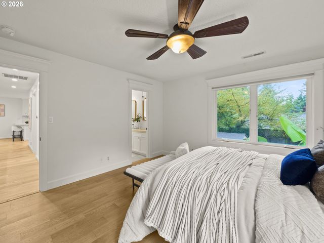 808 ELLIS Ave, Lake Oswego, OR 97034