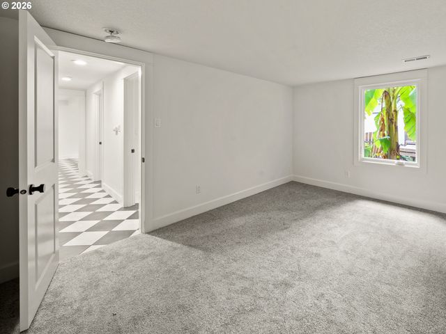 808 ELLIS Ave, Lake Oswego, OR 97034