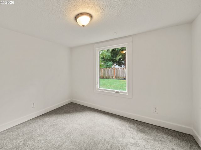 808 ELLIS Ave, Lake Oswego, OR 97034
