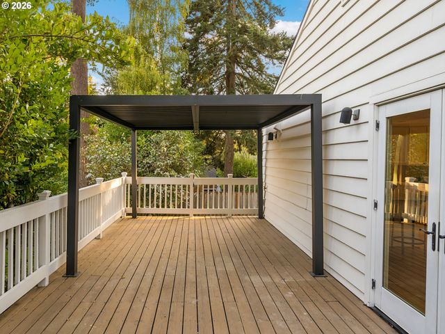 808 ELLIS Ave, Lake Oswego, OR 97034